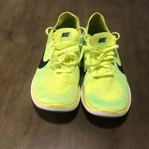Mens Nike Free 4.0 flyknit running shoes